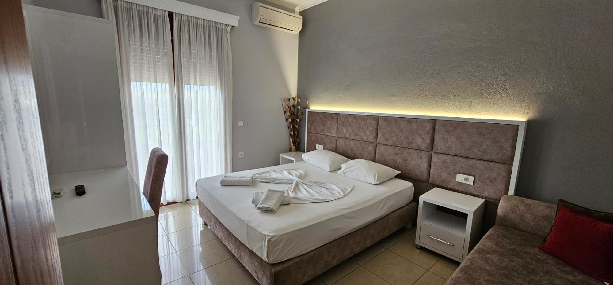 Hotel Kolla Dervisciani Exteriér fotografie